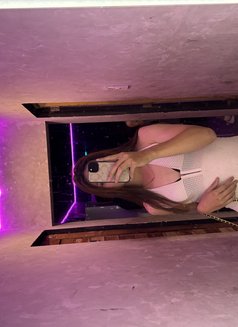 Andrea Louis - Acompañantes transexual in Manila Photo 6 of 6