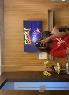 Areiane Meet,Cumshow - Transsexual escort in Manila Photo 12 of 14