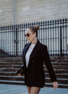 Andrea - escort in Paris Photo 4 of 20