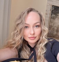 Andrea - escort in Riyadh Photo 2 of 13