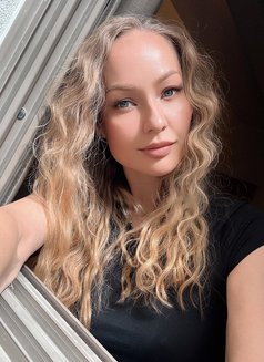 Andrea - escort in Riyadh Photo 12 of 15