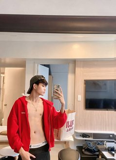 Andrei - Male escort in Manila Photo 1 of 5