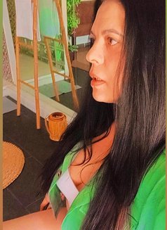 Andressa - masseuse in Lisbon Photo 6 of 6