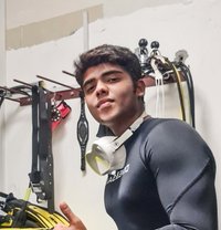 Andrew - Male escort in Sharjah