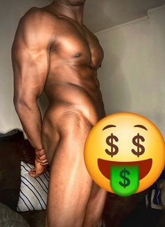 Andrew - Acompañantes masculino in Ibadan Photo 1 of 2