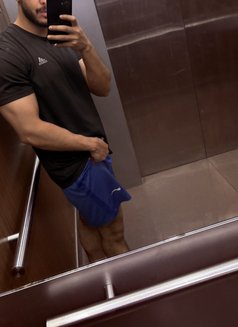 Andrew -Selective - Acompañantes masculino in Dubai Photo 6 of 6