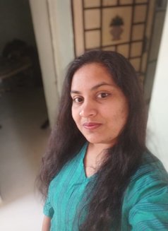 Piss Mistress Here! Make me your dirty l - Dominadora in Ahmedabad Photo 1 of 5