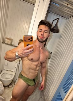 Andro Fit Xl - Acompañantes masculino in Dubai Photo 6 of 18
