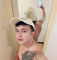 Andy Lee - Male escort in Makati City