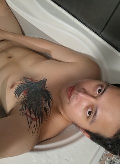 Andy Lee - Male escort in Taipei Photo 3 of 11