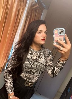 Andy Roy - Transsexual escort in Lucknow Photo 14 of 15