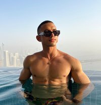 Andyhot03 - Male escort in Dubai Photo 1 of 5