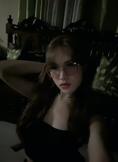 Andyy🫦 - Transsexual escort in Manila Photo 5 of 7