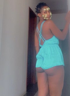 Ane - masseuse in Accra Photo 3 of 3