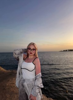 Anfisa - escort in Dubai Photo 9 of 11