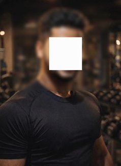 Angad new to the city - Male escort in Mumbai Photo 4 of 6
