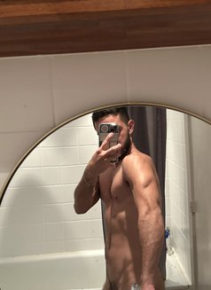 Angel 22 Cm Latino - Male escort in Dubai Photo 5 of 5