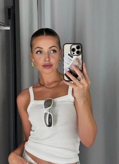 Angel A - escort in Cannes Photo 8 of 13