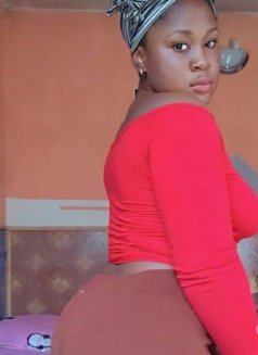 Angel - puta in Kuwait Photo 3 of 3