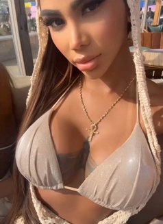 Angel Ash - Transsexual escort in Dubai Photo 2 of 8