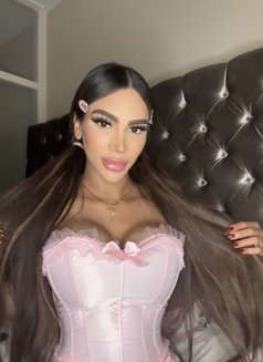 Angel Ash - Transsexual escort in Dubai Photo 5 of 8