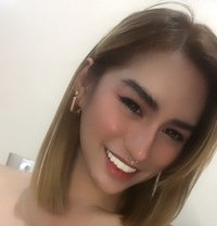 Angel - Transsexual escort in Makati City