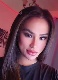 Angel Both69 - Transsexual escort in Dubai Photo 7 of 8