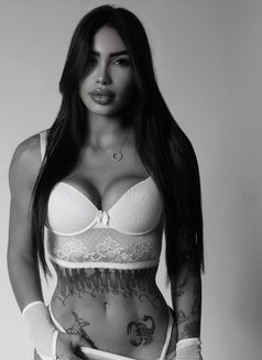 Baby🇧🇷_trip to in dubai - escort in Dubai Photo 10 of 10