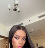 Angel Ebony Petite Escort - puta in Dubai Photo 6 of 6