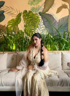 Angel Escort Service - puta in Dhaka Photo 2 of 7