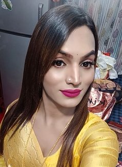 Angel - Transsexual escort in Ahmedabad Photo 1 of 5