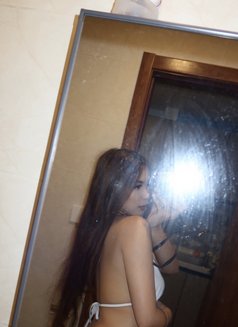 Angel - escort in Kuala Lumpur Photo 2 of 5