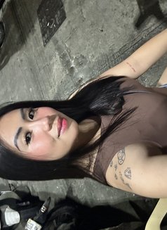Angel - escort in Manila Photo 7 of 10
