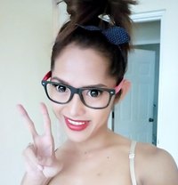 Angel - escort in Manila