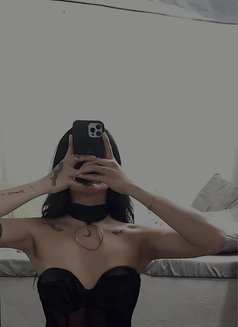 Angël - Transsexual escort in Cebu City Photo 1 of 6