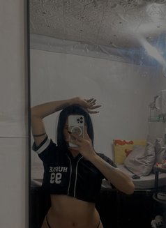 Angël - Transsexual escort in Cebu City Photo 4 of 6