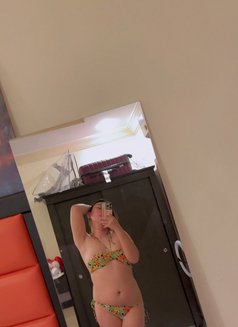 Angel - Transsexual dominatrix in Jeddah Photo 2 of 8