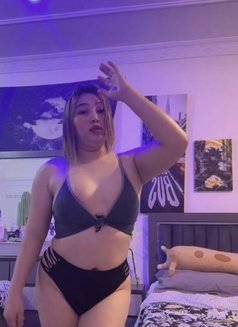 Angel - Transsexual dominatrix in Jeddah Photo 4 of 8