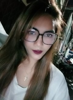 Angel - Transsexual escort in Manila Photo 3 of 4