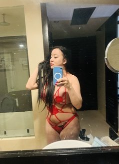 Angel - Transsexual escort in Manila Photo 4 of 10