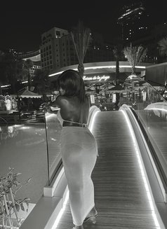 Angel - escort in Dubai Photo 5 of 6