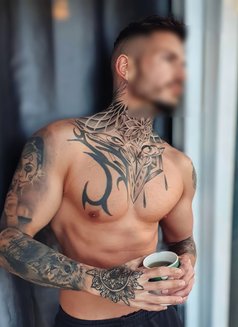 Angel - Male escort in Barcelona Photo 1 of 11