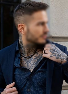 Angel - Male escort in Barcelona Photo 3 of 11