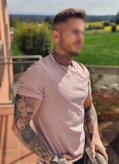 Angel - Male escort in Barcelona Photo 8 of 11