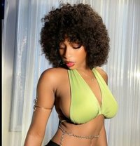 Angel Hinjawadi - puta in Pune Photo 1 of 3