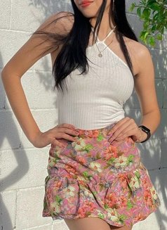 Angel - escort in Bangalore Photo 3 of 4