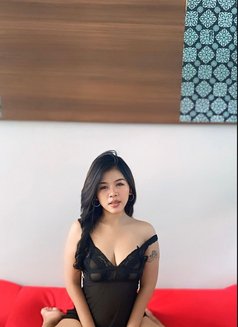 Angel - escort in Bali Photo 4 of 5