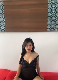 Angel - escort in Bali Photo 5 of 7