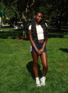 Angel 🟢 Kasarani in ❣️ & Out Sex Video - escort in Nairobi Photo 1 of 7