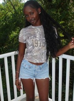 Angel 🟢 Kasarani in ❣️ & Out Sex Video - escort in Nairobi Photo 5 of 7